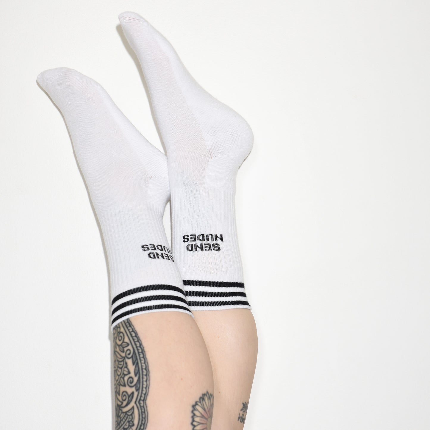 SEND NUDES BLACK - WHITE SOCKS